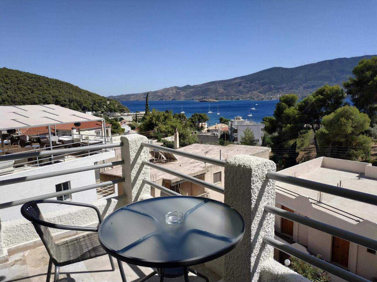 Evita'S Resort Poros Town Extérieur photo