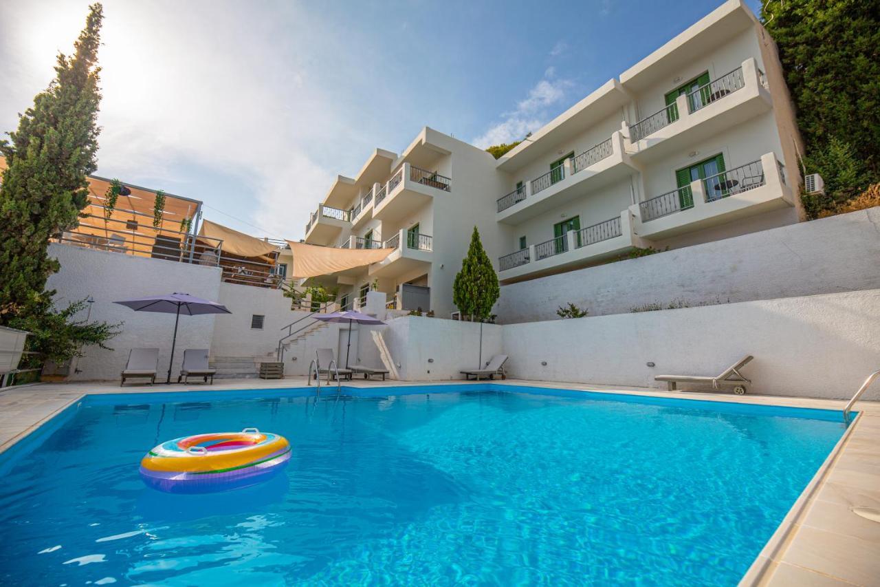 Evita'S Resort Poros Town Extérieur photo
