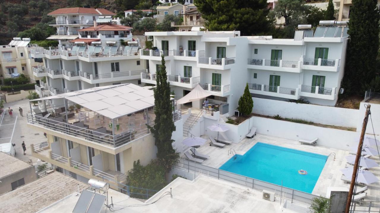 Evita'S Resort Poros Town Extérieur photo